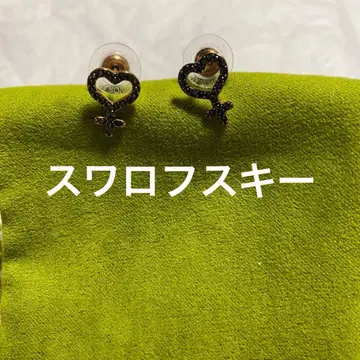 스와로브스키 큐트한 하트 크로스 귀걸이