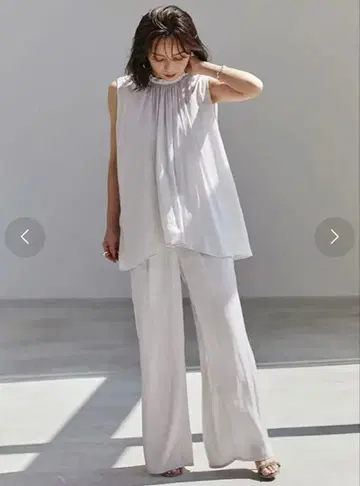 아뉴앙스 anuans 글로스 새틴 투 턱 와이드 팬츠 M