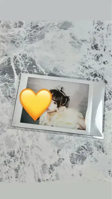 후루사와 리사 폴라로이드