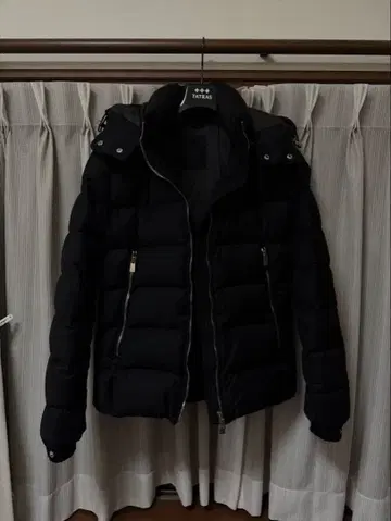 TATRAS 블랙 다운 자켓 도미차노