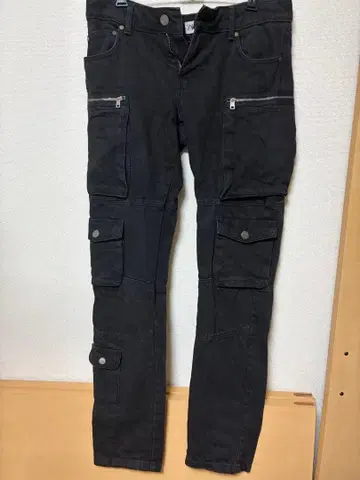 ZARA 블랙 카고 팬츠 EUR38