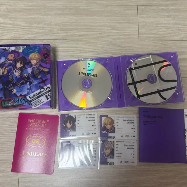 앙상블스타즈 언데드 트립 앨범 판매합니다