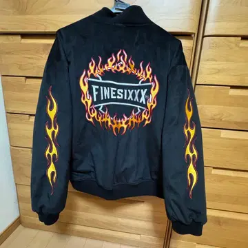 파인시크 FINESIXXX 프레임스 리버서블 자켓 L 사이즈