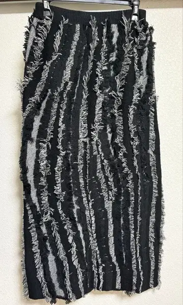 LEPSIM 렙심 7게이지 프린지 니트 스커트