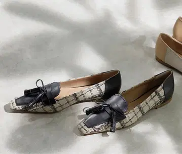 [ 새상품급 ] PELLICO 한정판 플랫슈즈