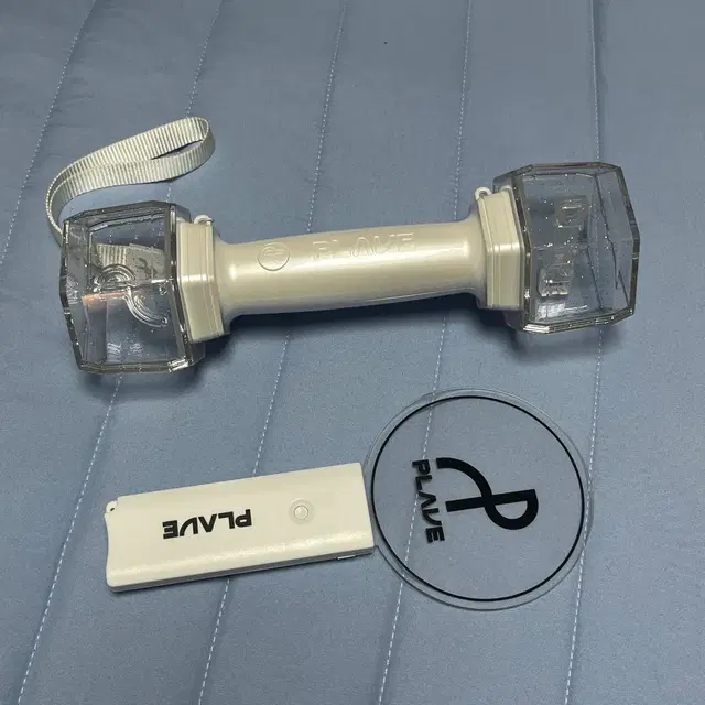 플레이브 응원봉 (+케이스 포함)