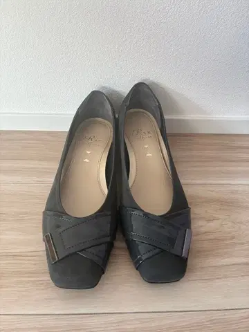 일본제 새상품급 발둘레 넓은 펌프스