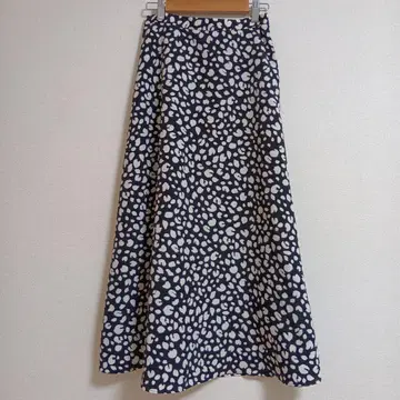 그린 레이블 릴랙싱 CFC 레오파드 프린트 플레어 스커트