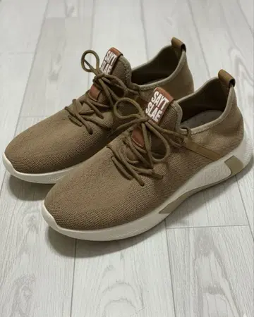 SAYT RLAE 베이지 스니커즈