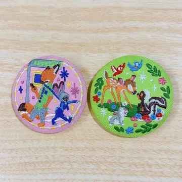 디즈니 자수 캔뱃지 2개