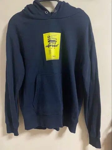 오모코로 채널 후드티 (옐로우 컬러 소파) L 사이즈