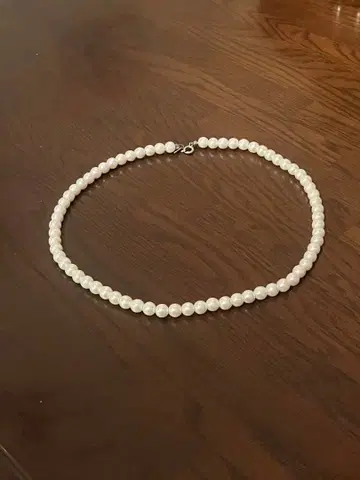 화이트 펄 목걸이