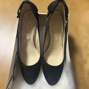 LeTalon 7cm 글리터 리본 펌프스