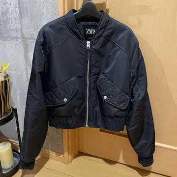 ZARA 블랙 크롭 자켓 M