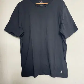 조던 블랙 T셔츠 L 사이즈