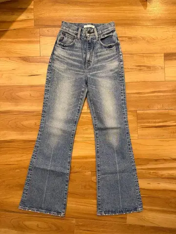 MOUSSY MVSFLARE 23인치