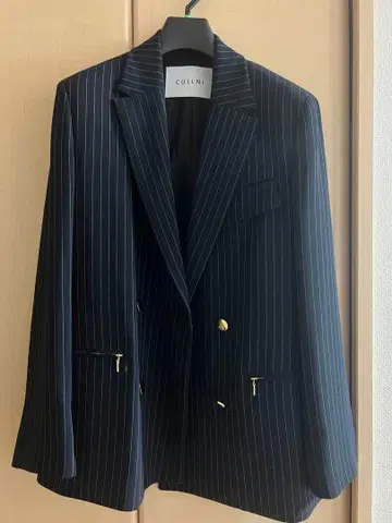 [STUDIOUS 별주] CULLNI 24AW 스트라이프 테일러드 자켓