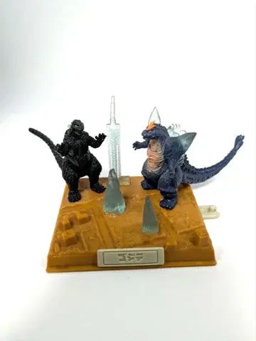 사유 있음, 고질라 대 스페이스 고질라 디오라마 피규어