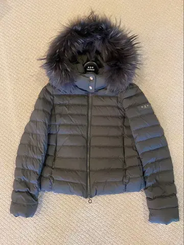 [ 새상품급 ] 인기 모델 TATRAS VERENA 다운 자켓 03