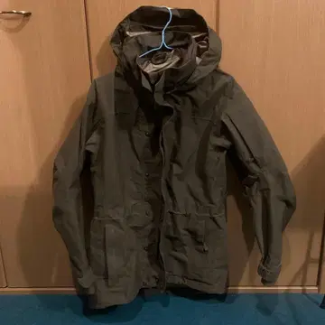 초레어 벤틸레이션 부착 오란다군 고어텍스 자켓 카린시아제 최소 사이즈