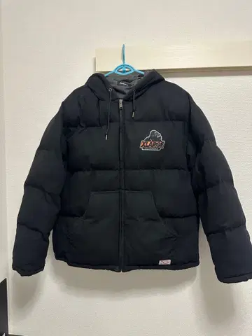 XLARGE 블랙 다운 자켓 L 사이즈
