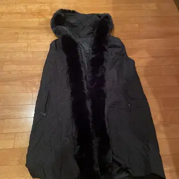 블랙 퍼 퀼팅 베스트