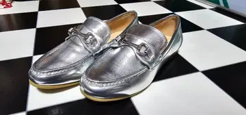 ILIMA/EVOL 콜라보 상품 (실내 시착만) 실버 로퍼 금장 장식