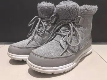 SOREL 그레이 퍼 부츠
