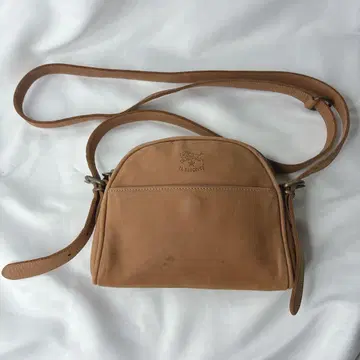 [ 양품 ] IL BISONTE 내추럴 미니 숄더백