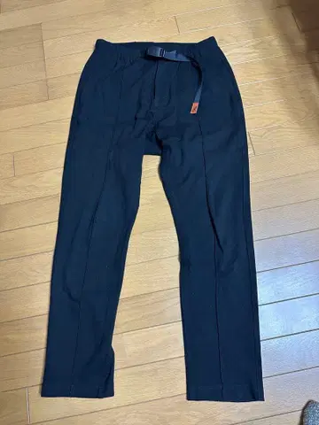 그라미치 블랙 슬랙스 M 맨투맨 턱 팬츠