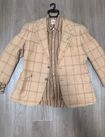 체크 무늬 테일러드 자켓