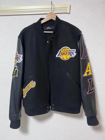레이커스 바시티 자켓 블랙