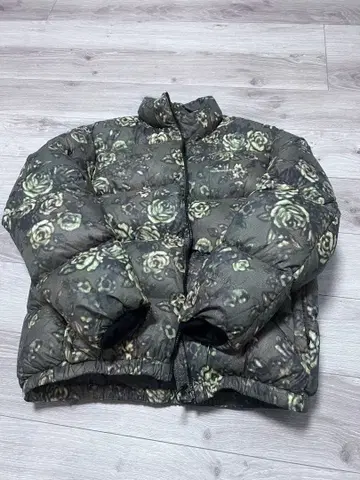 thisisneverthat 꽃무늬 다운 자켓