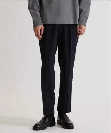 UNITEDTOKYO 멀티 스트레치 사이드 밴딩 슬랙스 네이비