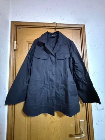 블랙 자켓 심플한 디자인 2 포켓