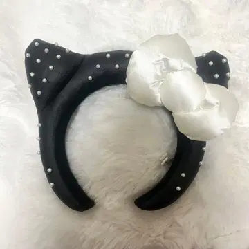 블랙 펄 장식 머리띠 키티 퀼팅