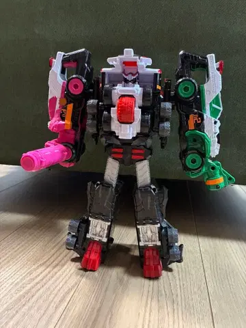 패트롤 카이저 트리거 머신, 굿 스트라이커 세트