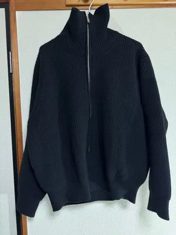 YOKE 3/4 FRONT ZIP HIGHNECK RIB SWEATER