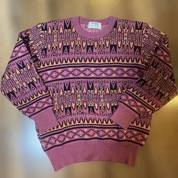 기하학 패턴 핑크 계열 긴팔 니트 M 사이즈