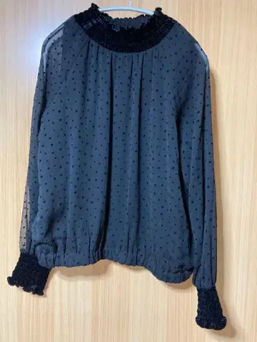 dinos 다마 컬렉션 별 패턴 플로키 쉬폰 블라우스 DAMA 새상품급