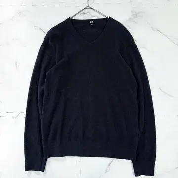 새상품급 유니클로 UNIQLO 캐시미어 100% 스웨터 네이비 XL