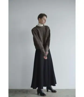 CLANE 클라네 ARCH SLIT SKIRT S 사이즈