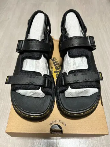 닥터 마틴 샌들