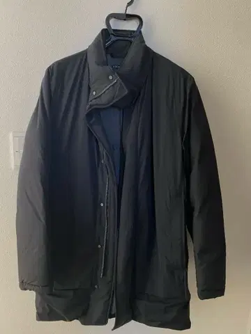 Theory 블랙 다운 자켓 XS