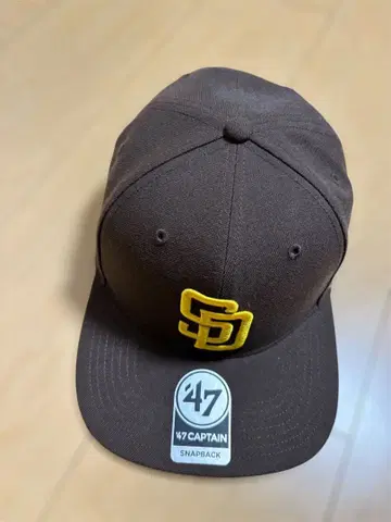 47 CAPTAIN SD 로고 브라운 캡