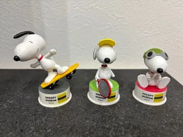 스누피 피규어 3개 세트 스누피 뮤지엄 한정판