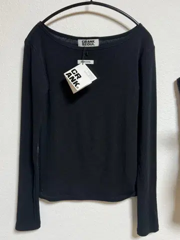 CRANK BASIC KNIT LONG SLEEVE TOP_BLACK