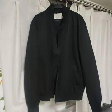 TOPMAN 블랙 점퍼 S 사이즈