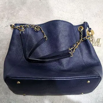 네이비 가죽 숄더백