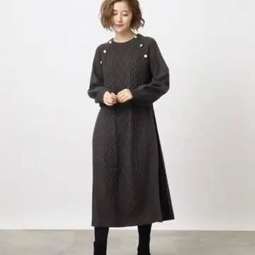 grove 사이드 플리츠 케이블 니트 원피스